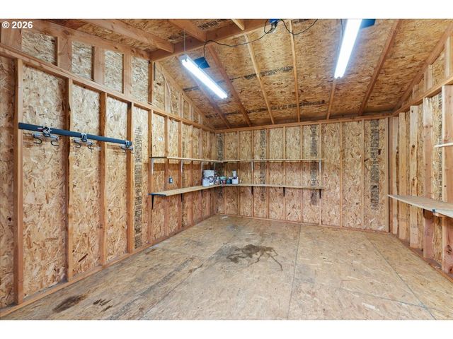 1620 Se 176TH Ave, Portland, OR 97233