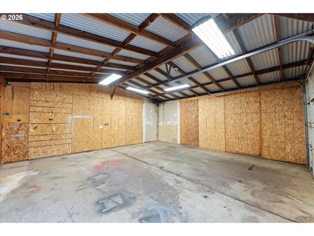 1620 Se 176TH Ave, Portland, OR 97233