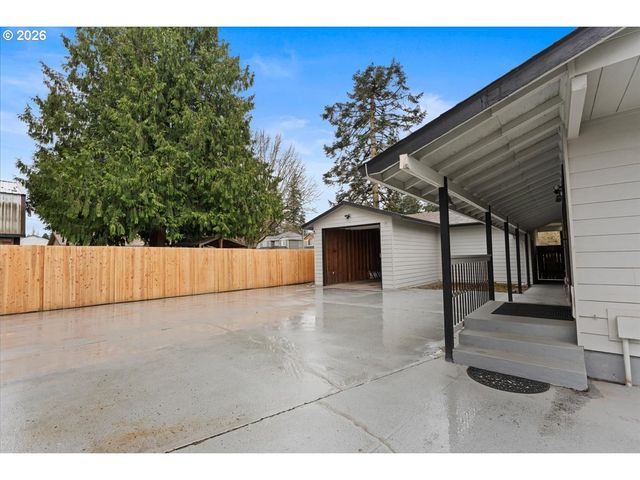 1620 Se 176TH Ave, Portland, OR 97233