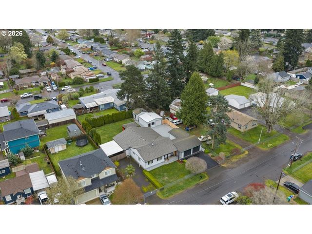 1620 Se 176TH Ave, Portland, OR 97233