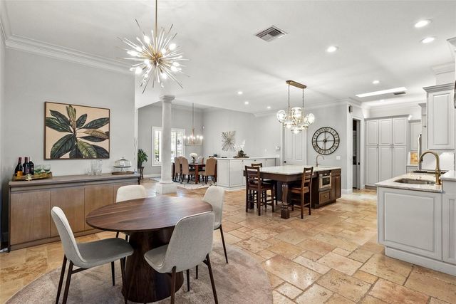 2028 ILLINOIS AVENUE NE, St Petersburg, FL 33703