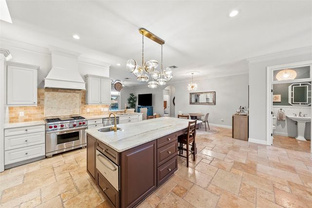 2028 ILLINOIS AVENUE NE, St Petersburg, FL 33703