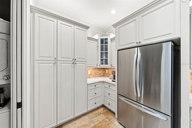 2028 ILLINOIS AVENUE NE, St Petersburg, FL 33703