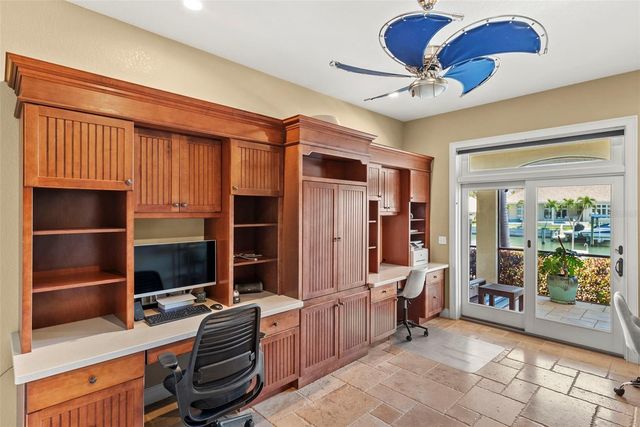 2028 ILLINOIS AVENUE NE, St Petersburg, FL 33703