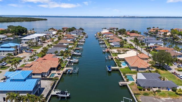 2028 ILLINOIS AVENUE NE, St Petersburg, FL 33703