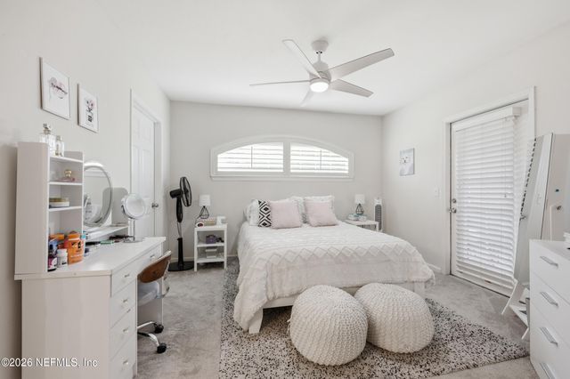 1701 THE GREENS Way 1913, Jacksonville Beach, FL 32250