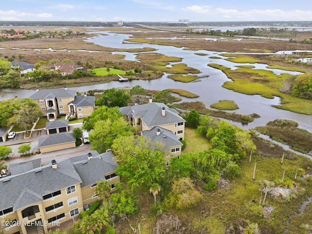 1701 THE GREENS Way 1913, Jacksonville Beach, FL 32250