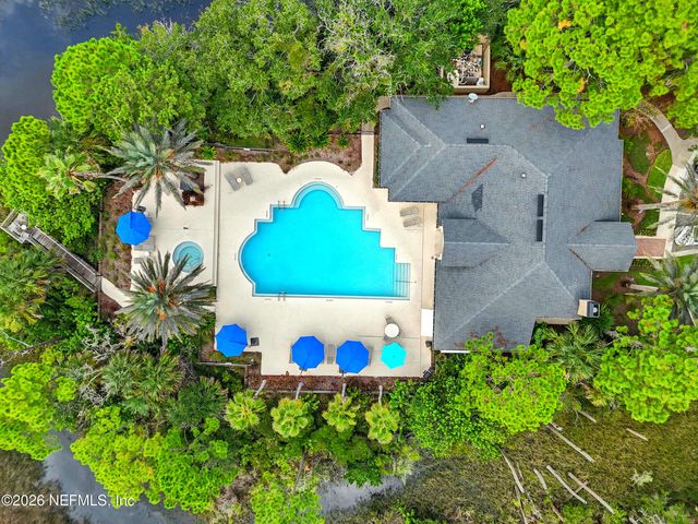 1701 THE GREENS Way 1913, Jacksonville Beach, FL 32250