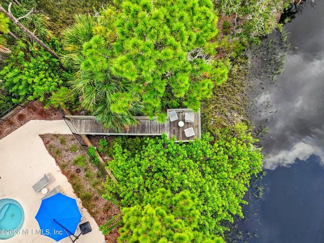 1701 THE GREENS Way 1913, Jacksonville Beach, FL 32250