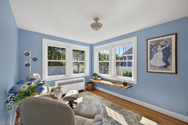10 West St, New Bedford, MA 02740