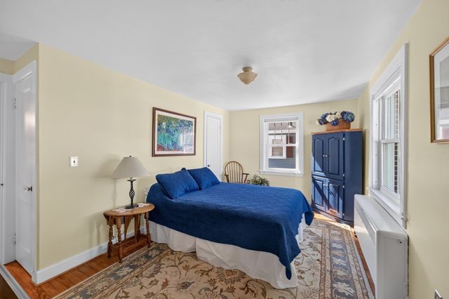 10 West St, New Bedford, MA 02740