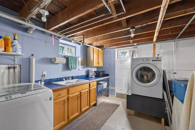 10 West St, New Bedford, MA 02740