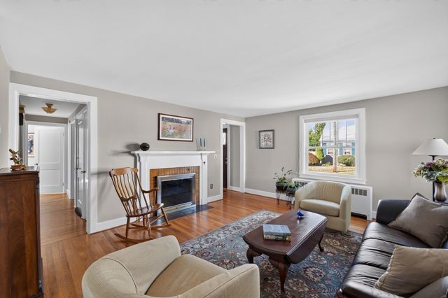 10 West St, New Bedford, MA 02740