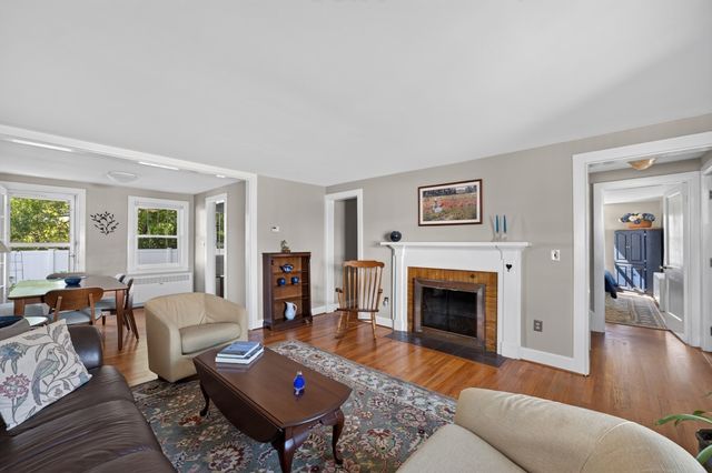 10 West St, New Bedford, MA 02740