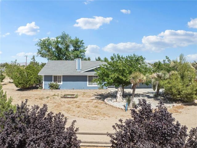 10925 Buttonwood, Phelan, CA 92371