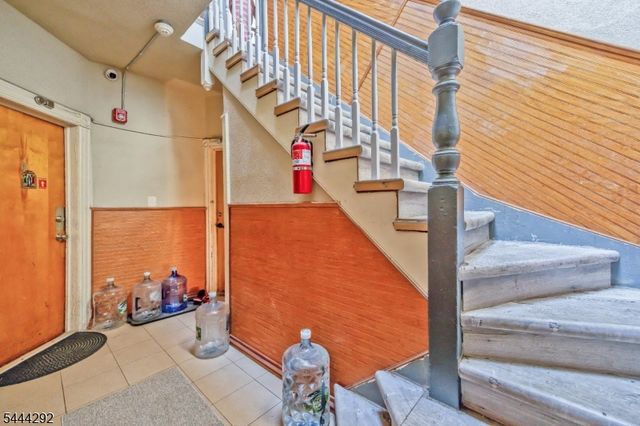 9 Vreeland Ave 4, Passaic City, NJ 07055