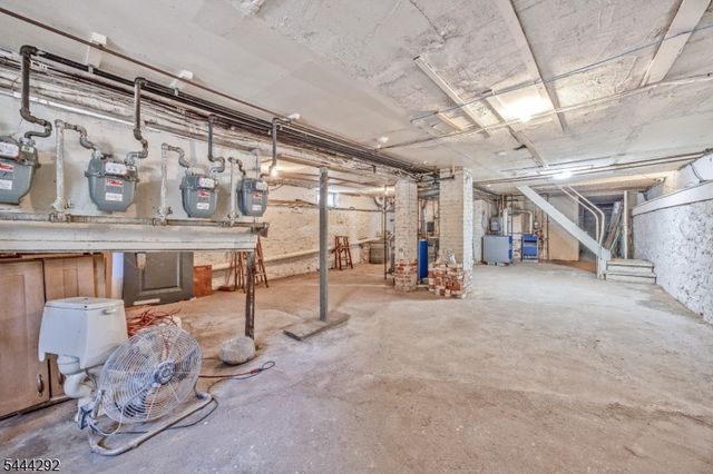 9 Vreeland Ave 4, Passaic City, NJ 07055