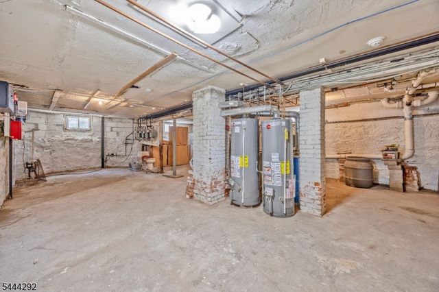 9 Vreeland Ave 4, Passaic City, NJ 07055