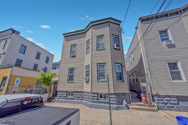 9 Vreeland Ave 4, Passaic City, NJ 07055