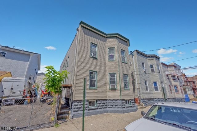 9 Vreeland Ave 4, Passaic City, NJ 07055