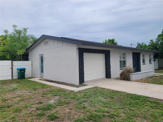 3923 SE 12th AVE, Cape Coral, FL 33904