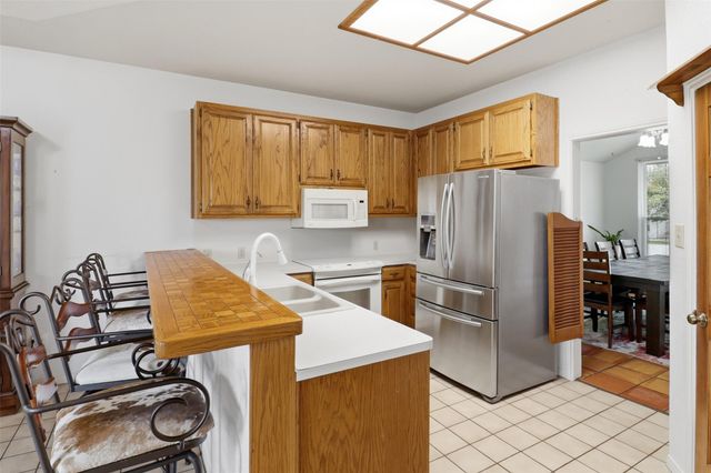 907 Sherman DR, Marble Falls, TX 78654