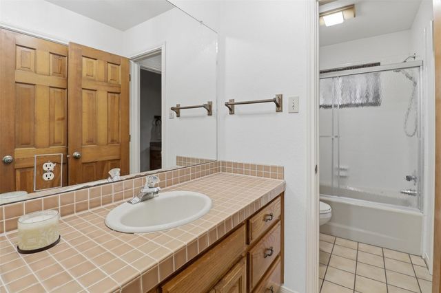 907 Sherman DR, Marble Falls, TX 78654