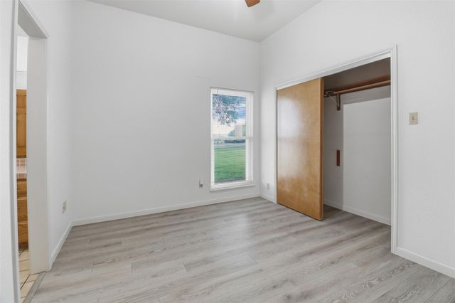 907 Sherman DR, Marble Falls, TX 78654