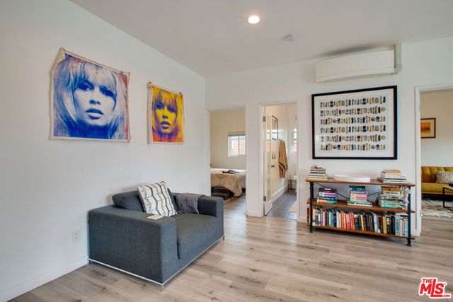 403 Brooks Avenue, Venice, CA 90291