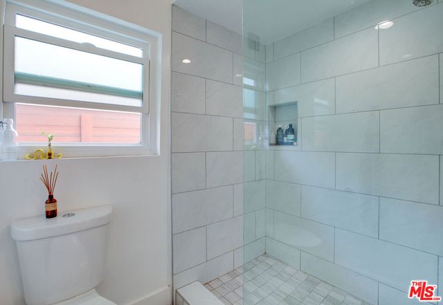 403 Brooks Avenue, Venice, CA 90291