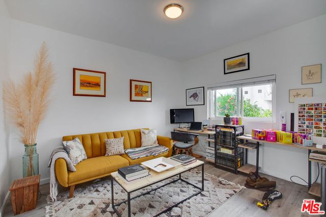 403 Brooks Avenue, Venice, CA 90291