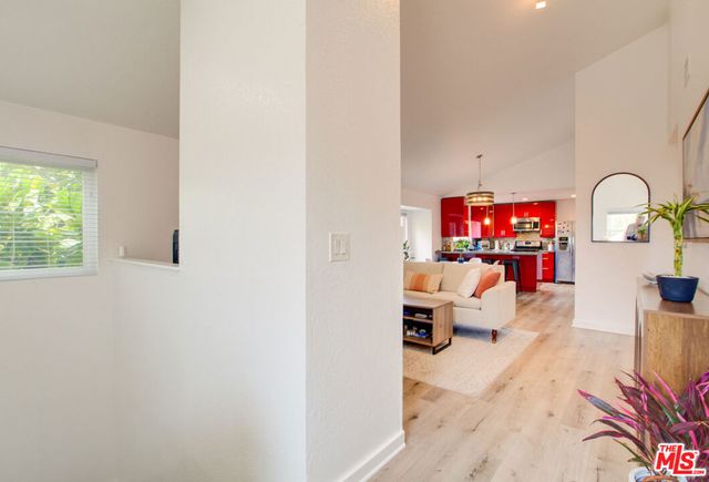 403 Brooks Avenue, Venice, CA 90291