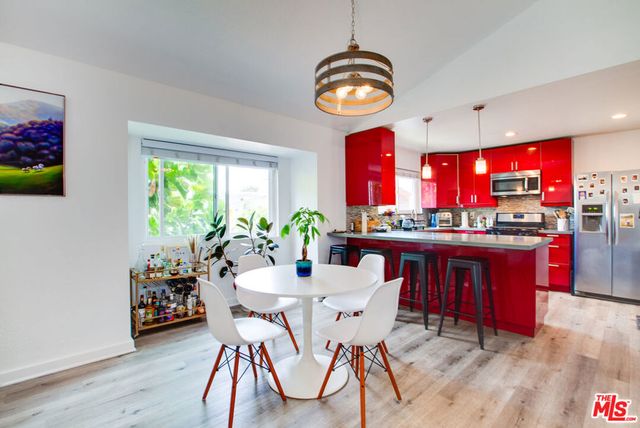 403 Brooks Avenue, Venice, CA 90291