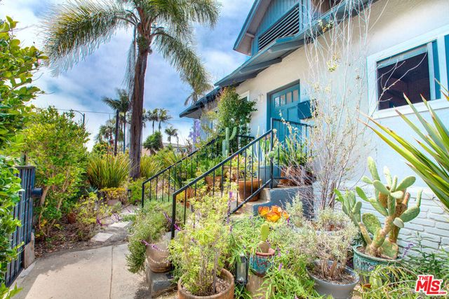 403 Brooks Avenue, Venice, CA 90291