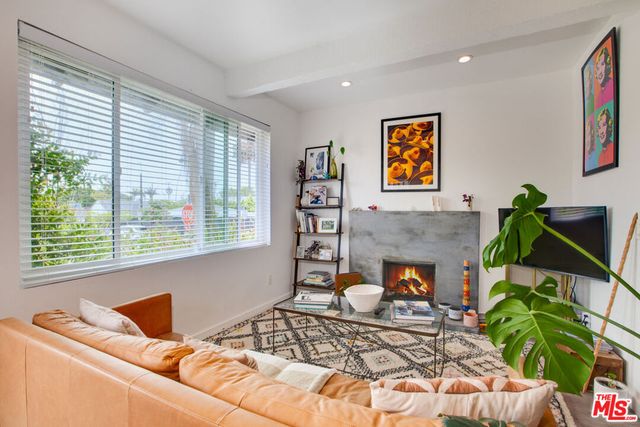 403 Brooks Avenue, Venice, CA 90291