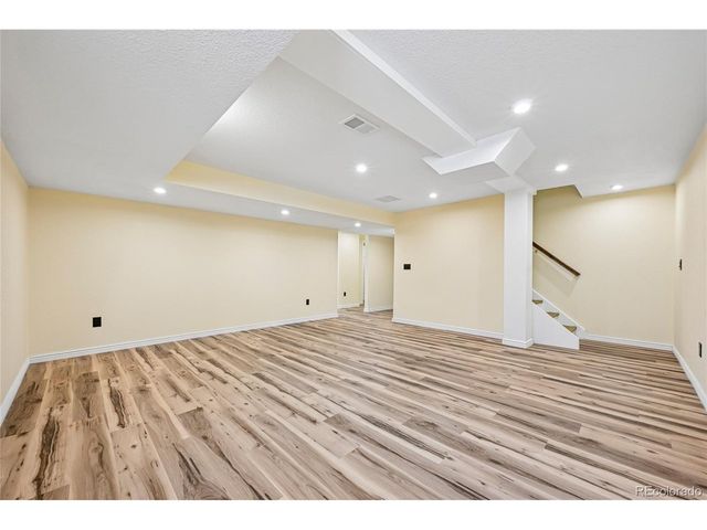 3145 S Akron St, Denver, CO 80231