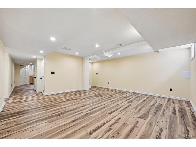 3145 S Akron St, Denver, CO 80231