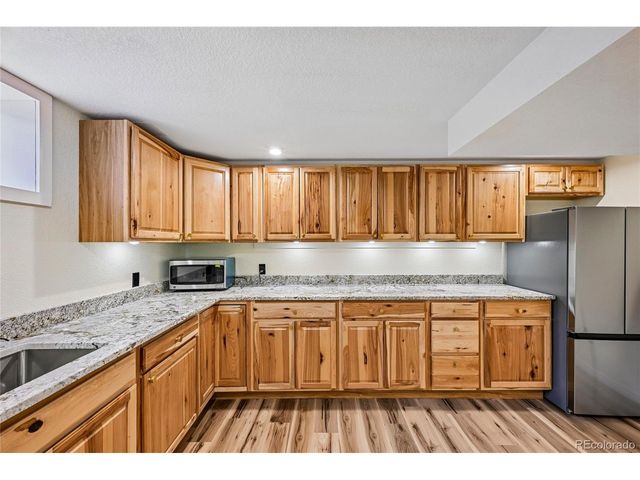 3145 S Akron St, Denver, CO 80231