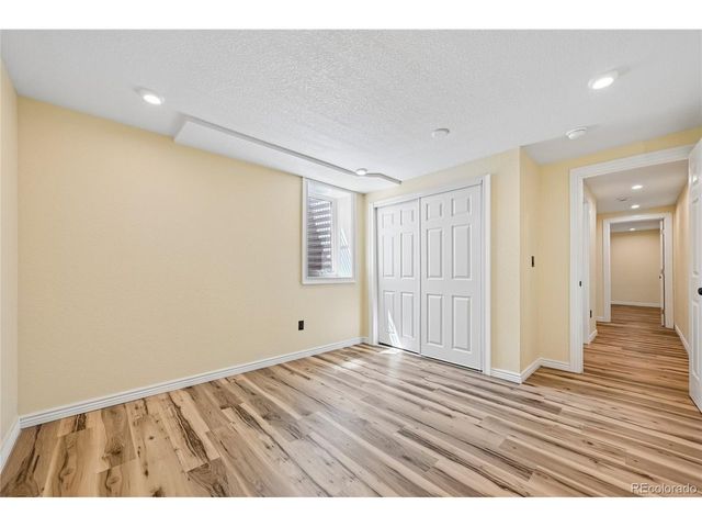 3145 S Akron St, Denver, CO 80231