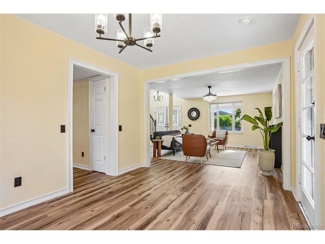 3145 S Akron St, Denver, CO 80231