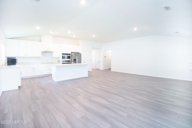 2255 BURTON ISLAND Way, Jacksonville, FL 32218