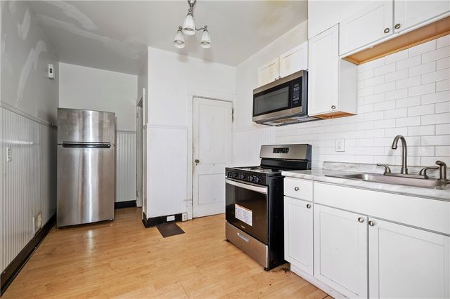 2419 Woodstock Ave, Swissvale, PA 15218