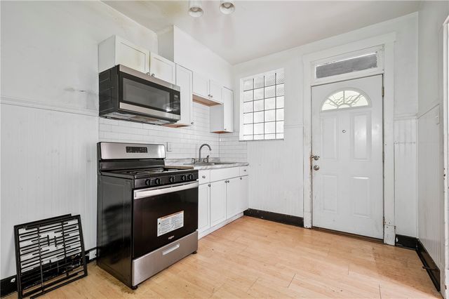 2419 Woodstock Ave, Swissvale, PA 15218