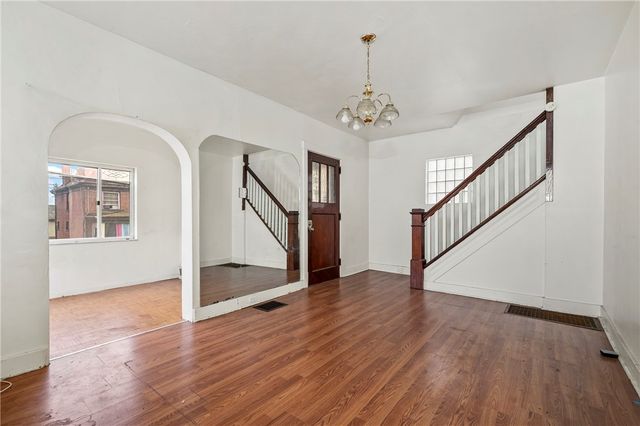 2419 Woodstock Ave, Swissvale, PA 15218