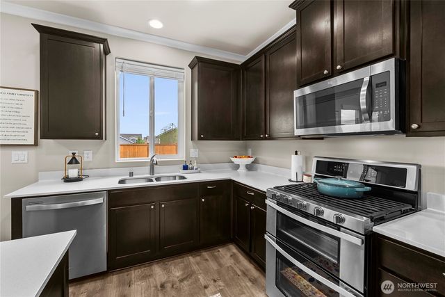 340 Grennan Lane N, Enumclaw, WA 98022