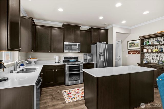 340 Grennan Lane N, Enumclaw, WA 98022