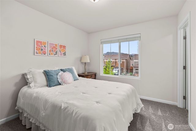 340 Grennan Lane N, Enumclaw, WA 98022