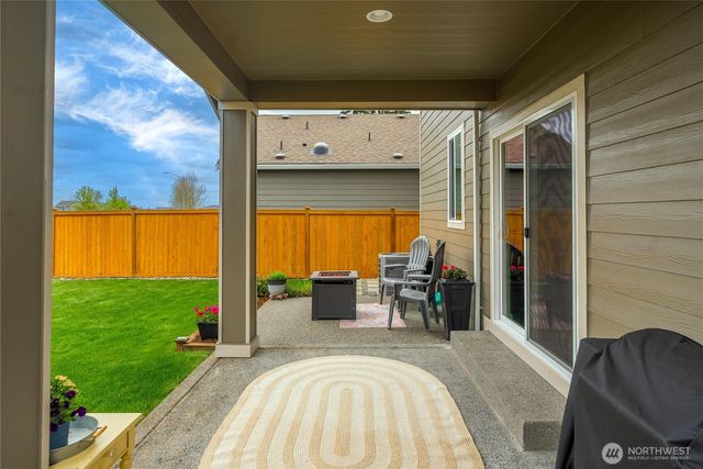 340 Grennan Lane N, Enumclaw, WA 98022