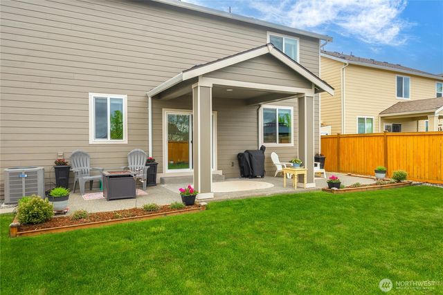 340 Grennan Lane N, Enumclaw, WA 98022