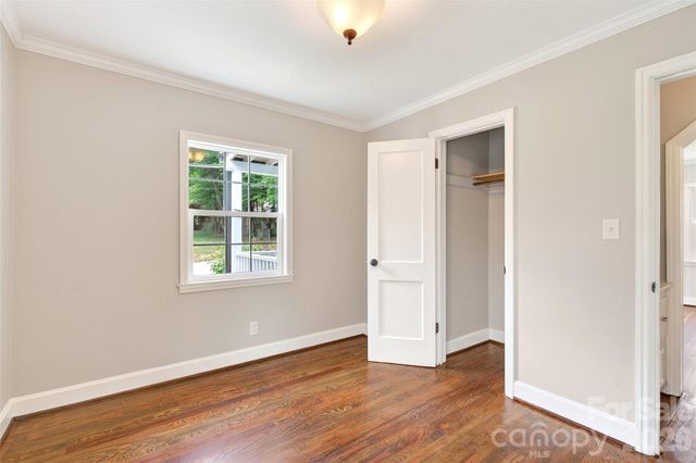 24 Dallas Street, Asheville, NC 28806